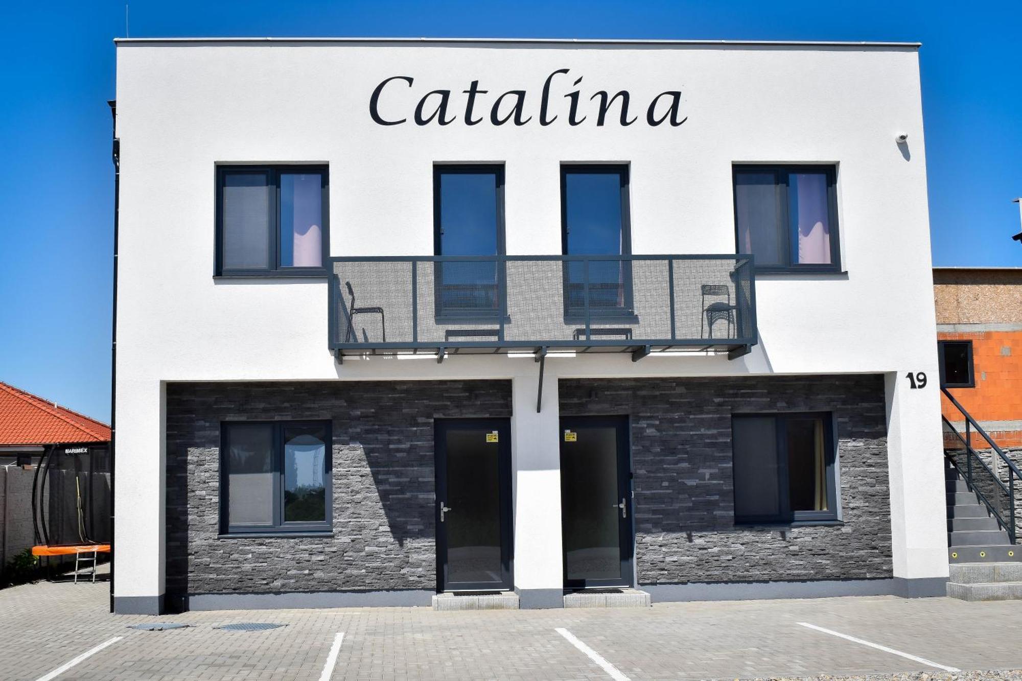 Apartmany Catalina Nesvady Bagian luar foto