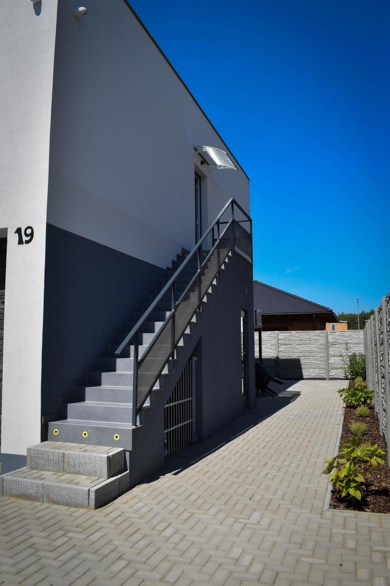 Apartmany Catalina Nesvady Bagian luar foto