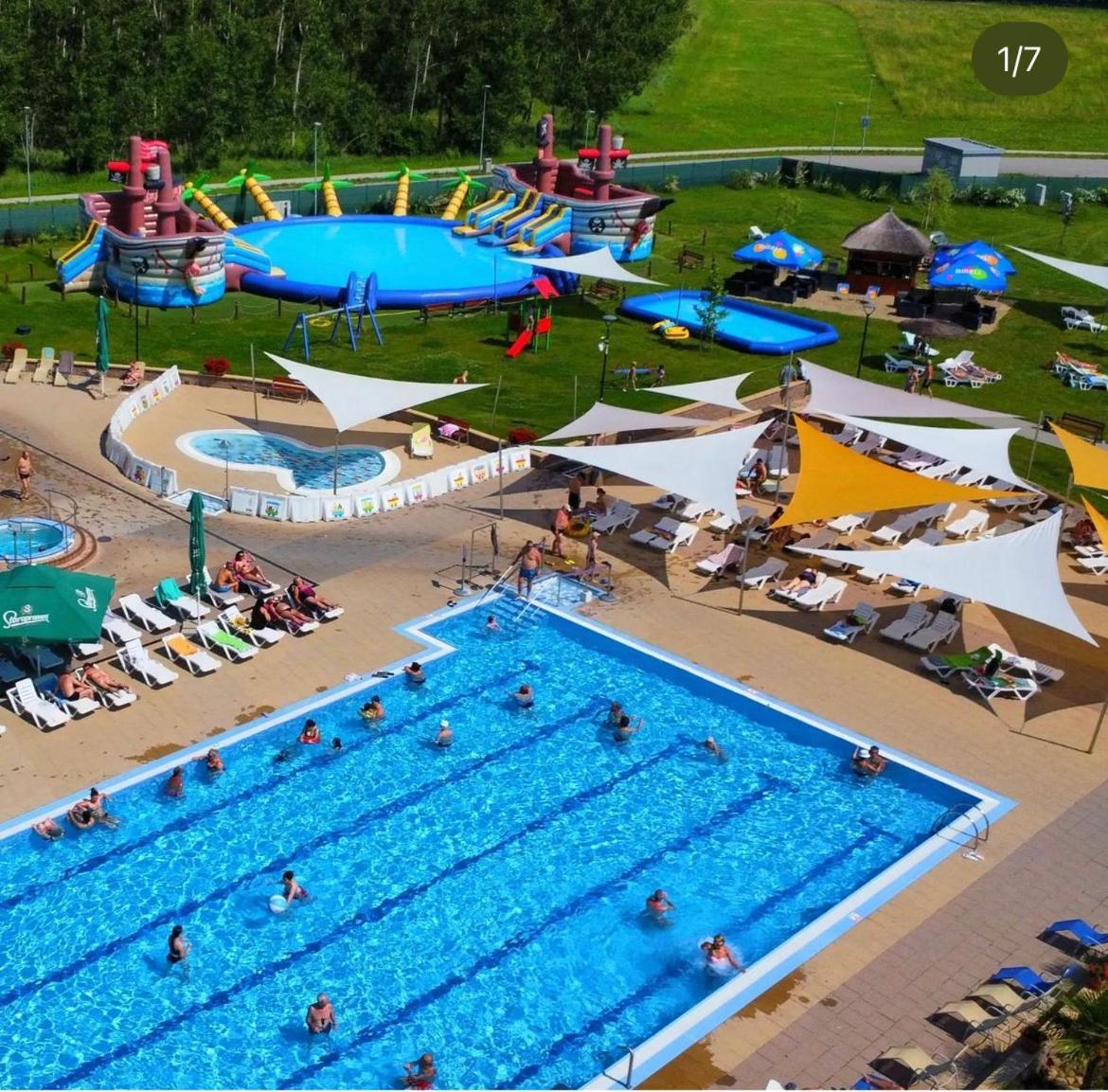Apartmany Catalina Nesvady Bagian luar foto