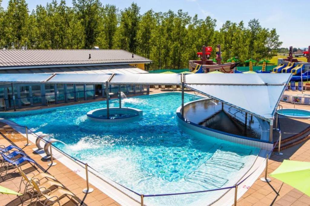 Apartmany Catalina Nesvady Bagian luar foto