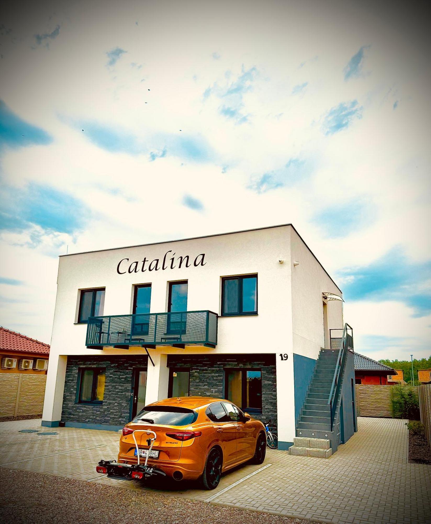 Apartmany Catalina Nesvady Bagian luar foto