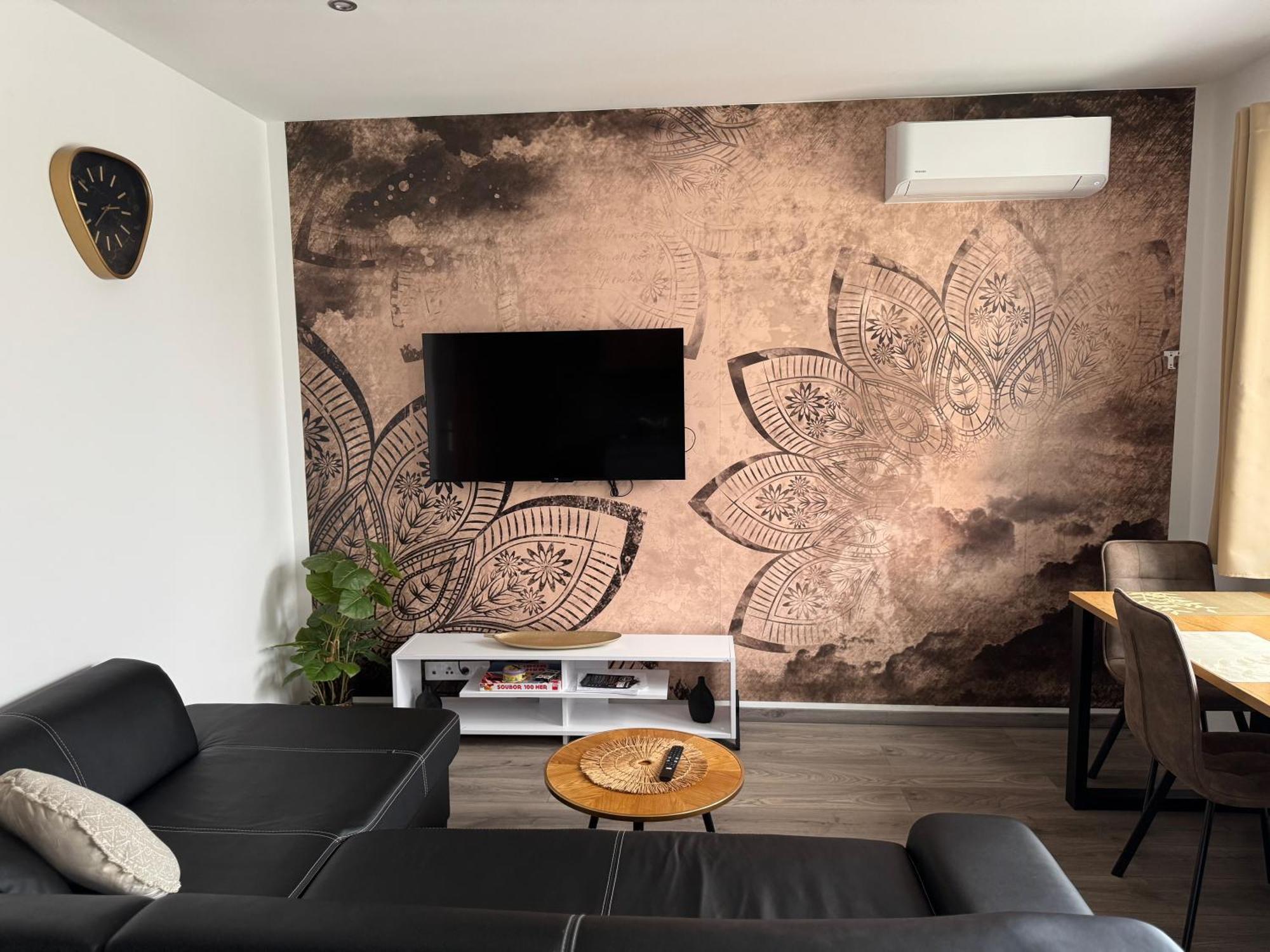 Apartmany Catalina Nesvady Bagian luar foto